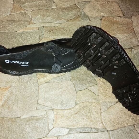 OnGuard Other - OnGuard Men's Size Small (6/7/8) Rubber Overshoe